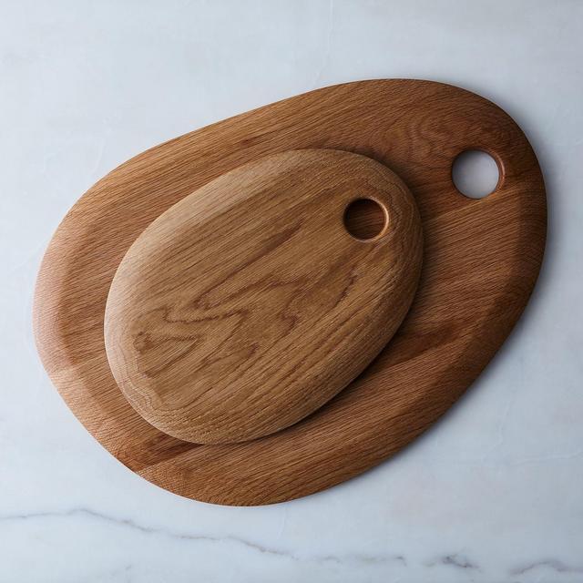 Simple Round Wood Cutting Board, Medium, Oak