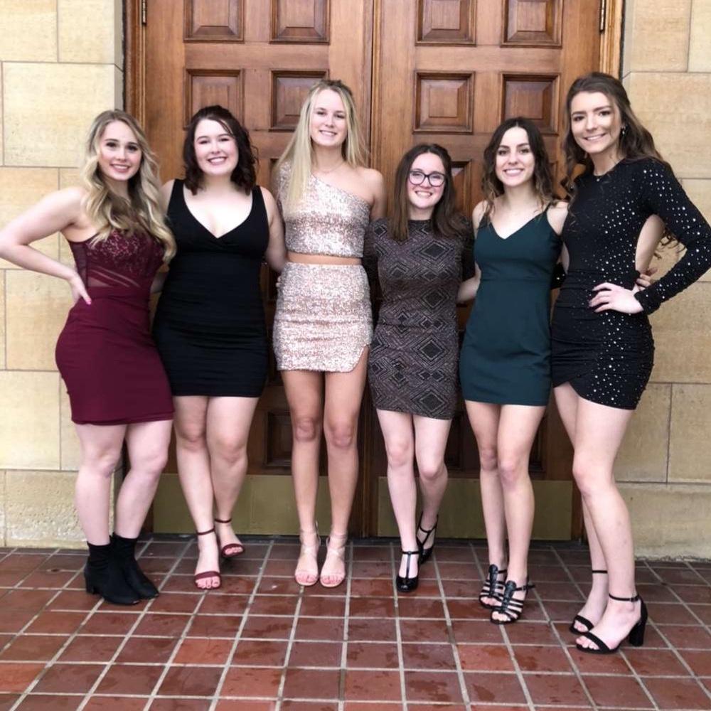 Pre-dance with the girls!