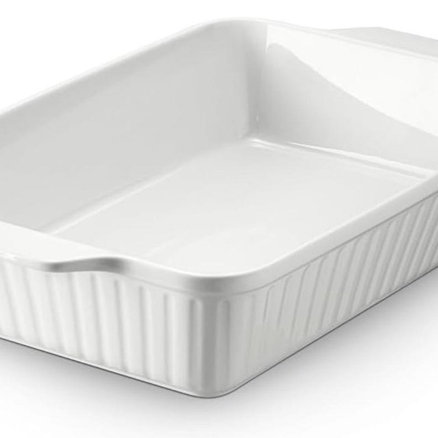 DOWAN Casserole Dish, 9x13 Ceramic Baking Dish, Large Lasagna Pan Deep for Oven, 4.2 Quarts Baking Pan with Handles, Oven Safe and Durable Bakeware for Lasagna, Home Decor, Wedding Gift, White