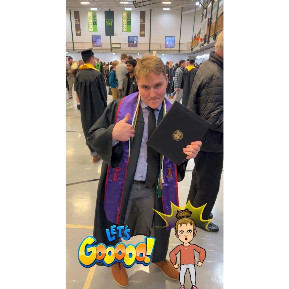 12/19/23: Kyle's graduation