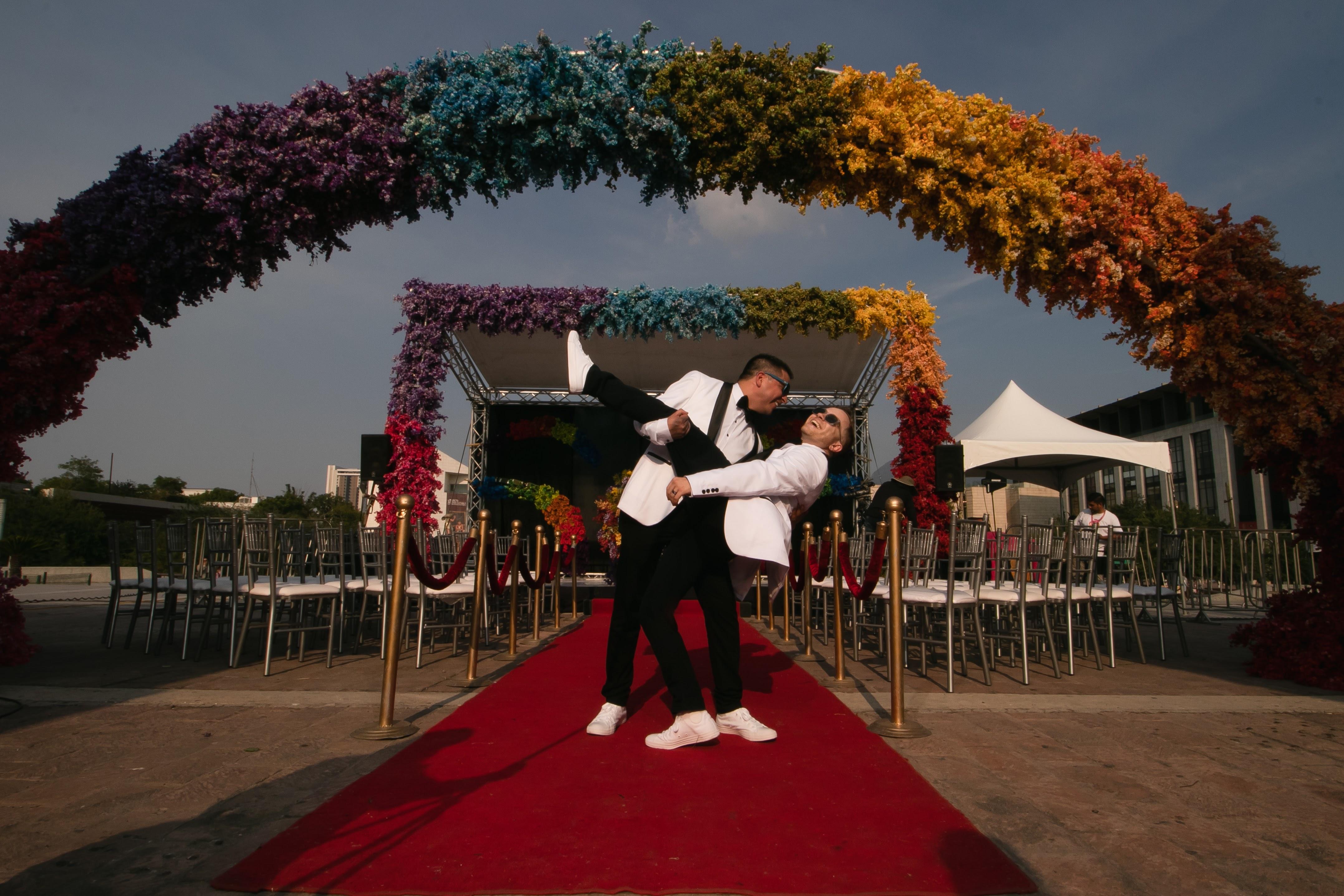 The Wedding Website of Manuel Gutierrez and Jonathan Talbert