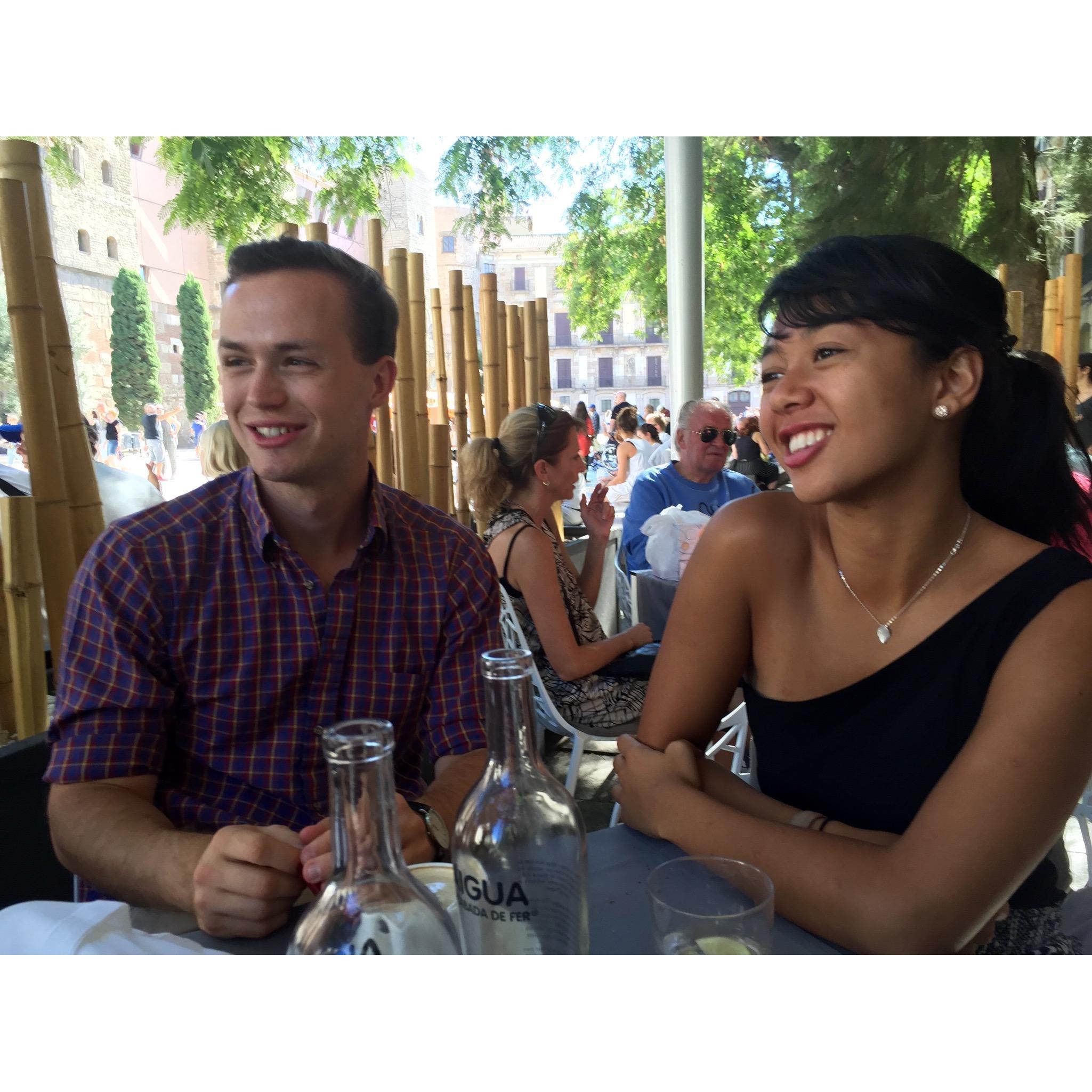 Traveling is one of our passions. Here, we journeyed with Alexandra's family to Spain in 2016.