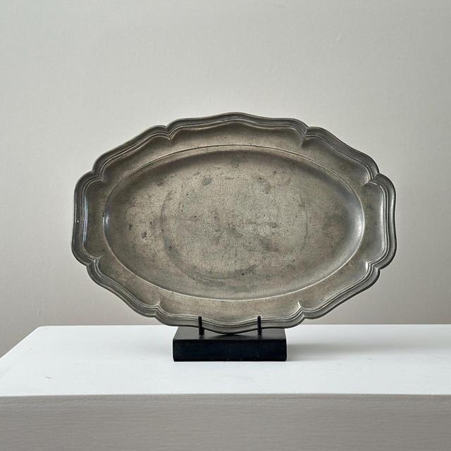 18th Century – Antique pewter oblong wavy edge charger with touchmarks