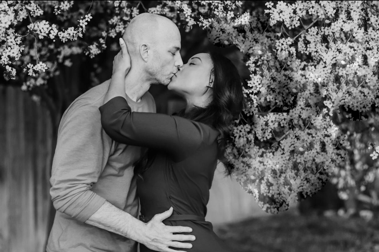 The Wedding Website of Carmen Cross and Daniel Henderson