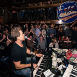 Pete's Dueling Piano Bar