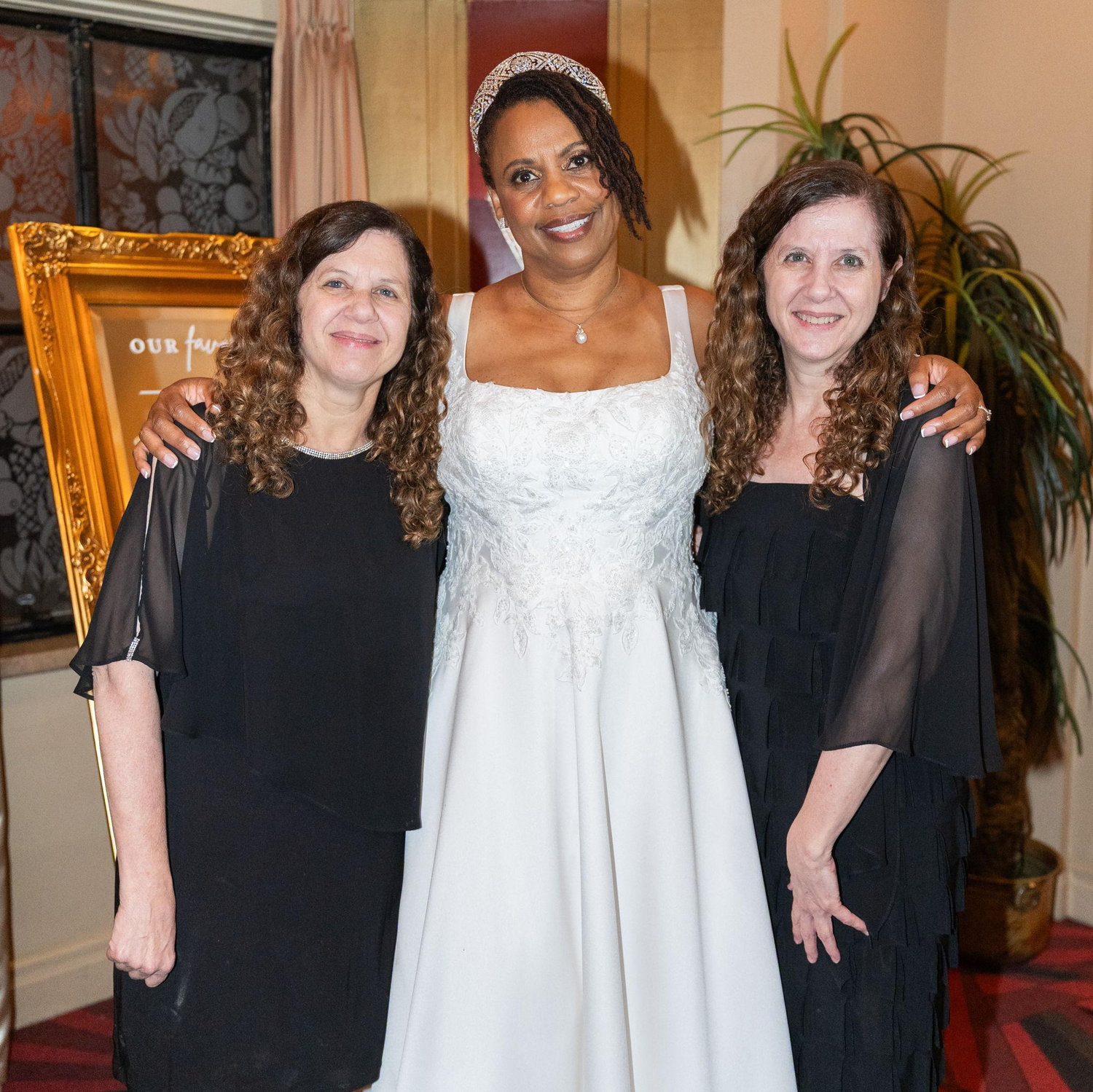 Keren and Sharon, friends from way back in college and the sorority 😍😍