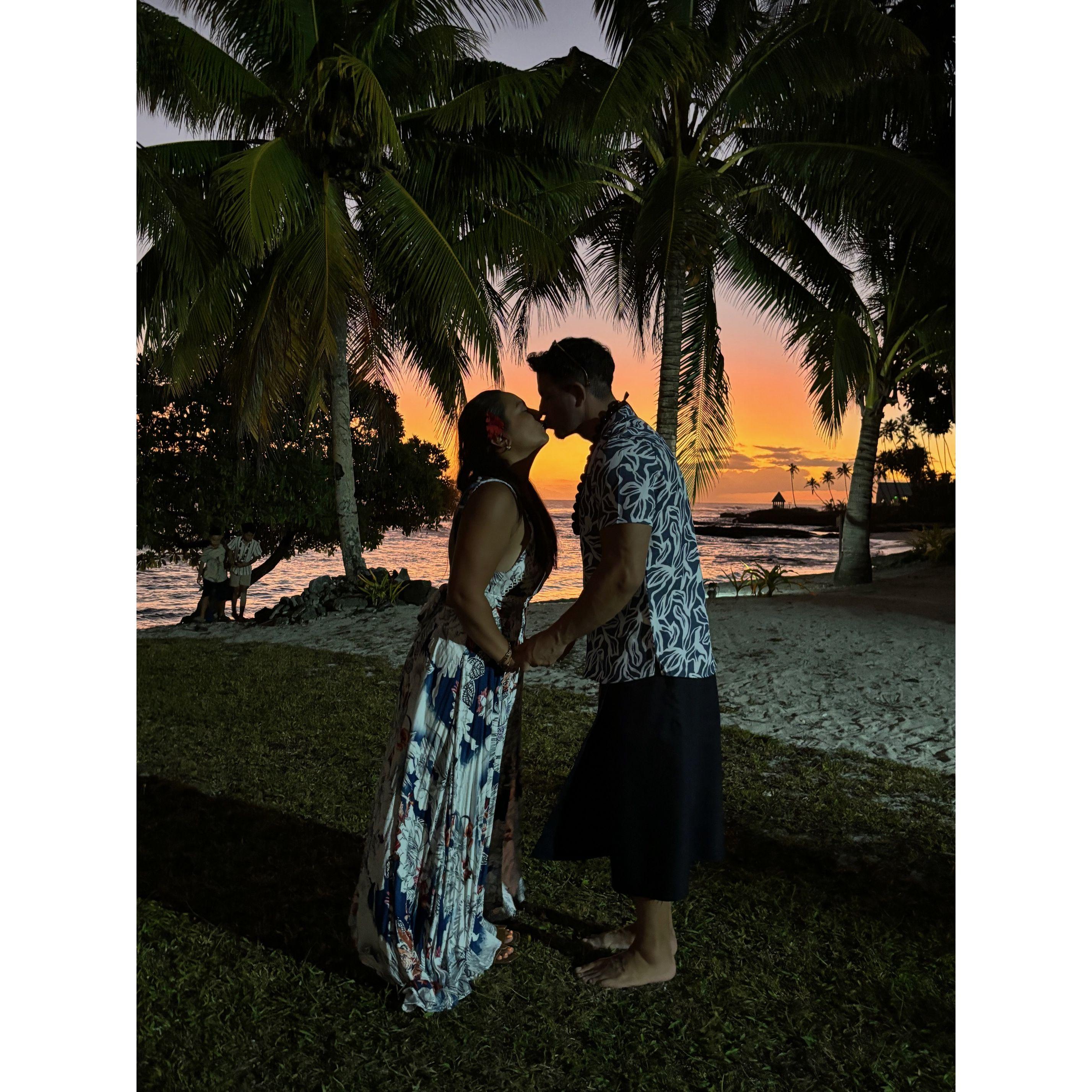The most unbelievable sunsets. I will travel to all ends of the earth for any sunset in any country with you!