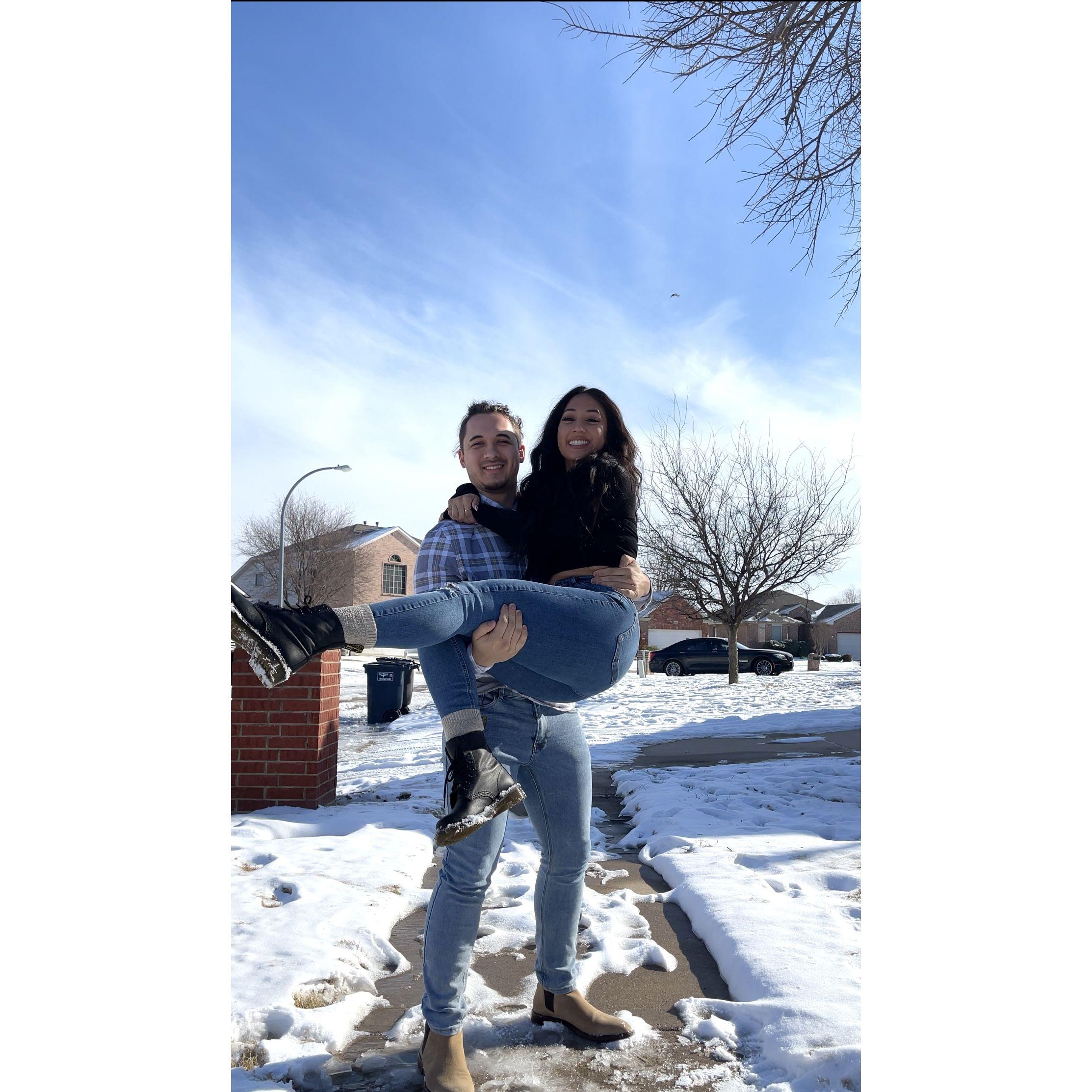 Bought our first home in 2020! And got right to work! ------ ¡Compramos nuestra primera casa en 2020! ¡Y empezamos a trabajar en ella!