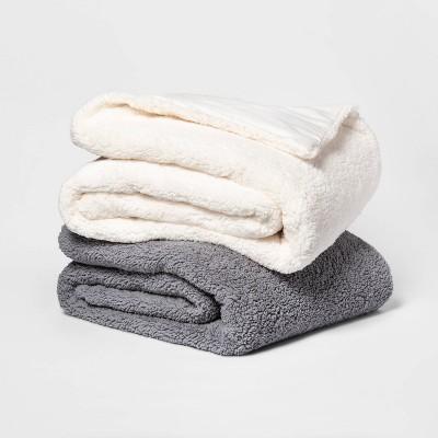 50" x 70" Sherpa Weighted Blanket with Removable Cover - Room Essentials™