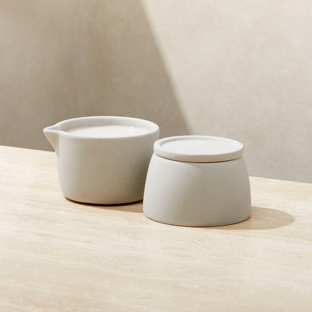 Stacking Pinch and Pour Serving Bowls