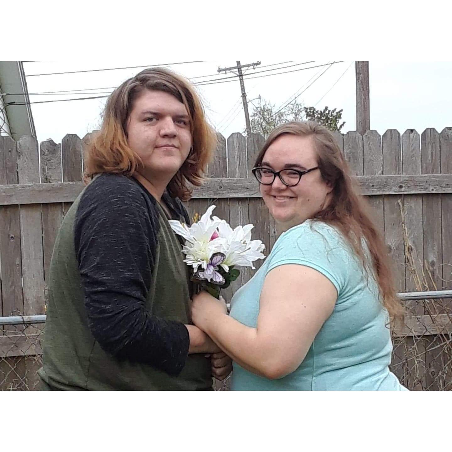 Such a sweet picture of the happy couple.