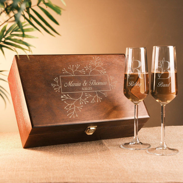 Wedding Champagne Flutes, Personalized Wedding Toasting Flutes, Wedding Favors for Couples, Wooden Boxed Champagne Glasses