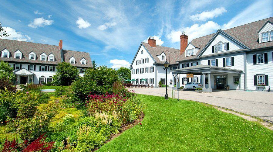 The Wedding Website of Emma Starkweather and Benjamin Fausel