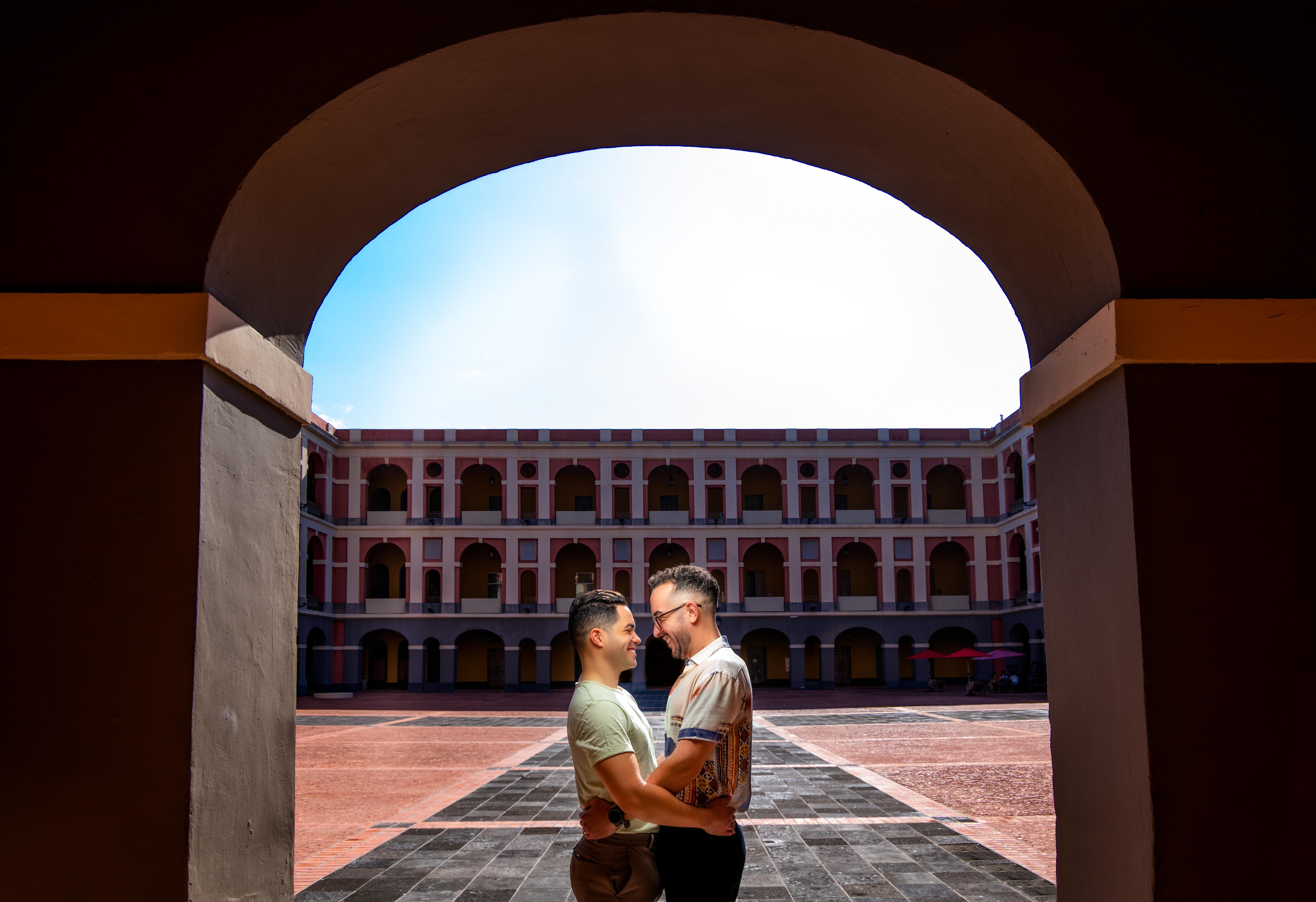 The Wedding Website of Carlos Miranda and Christian De La Rosa