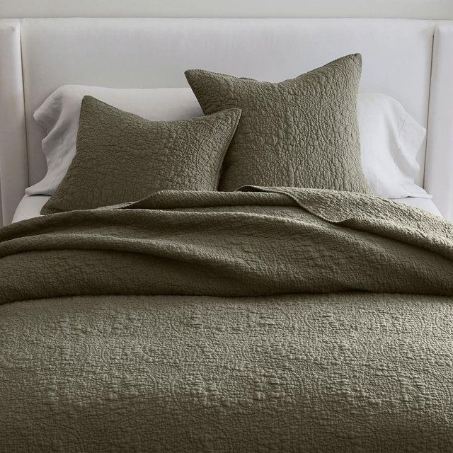 Loden Belgian Flax Linen Floral Stitch Quilt, King/Cal. King