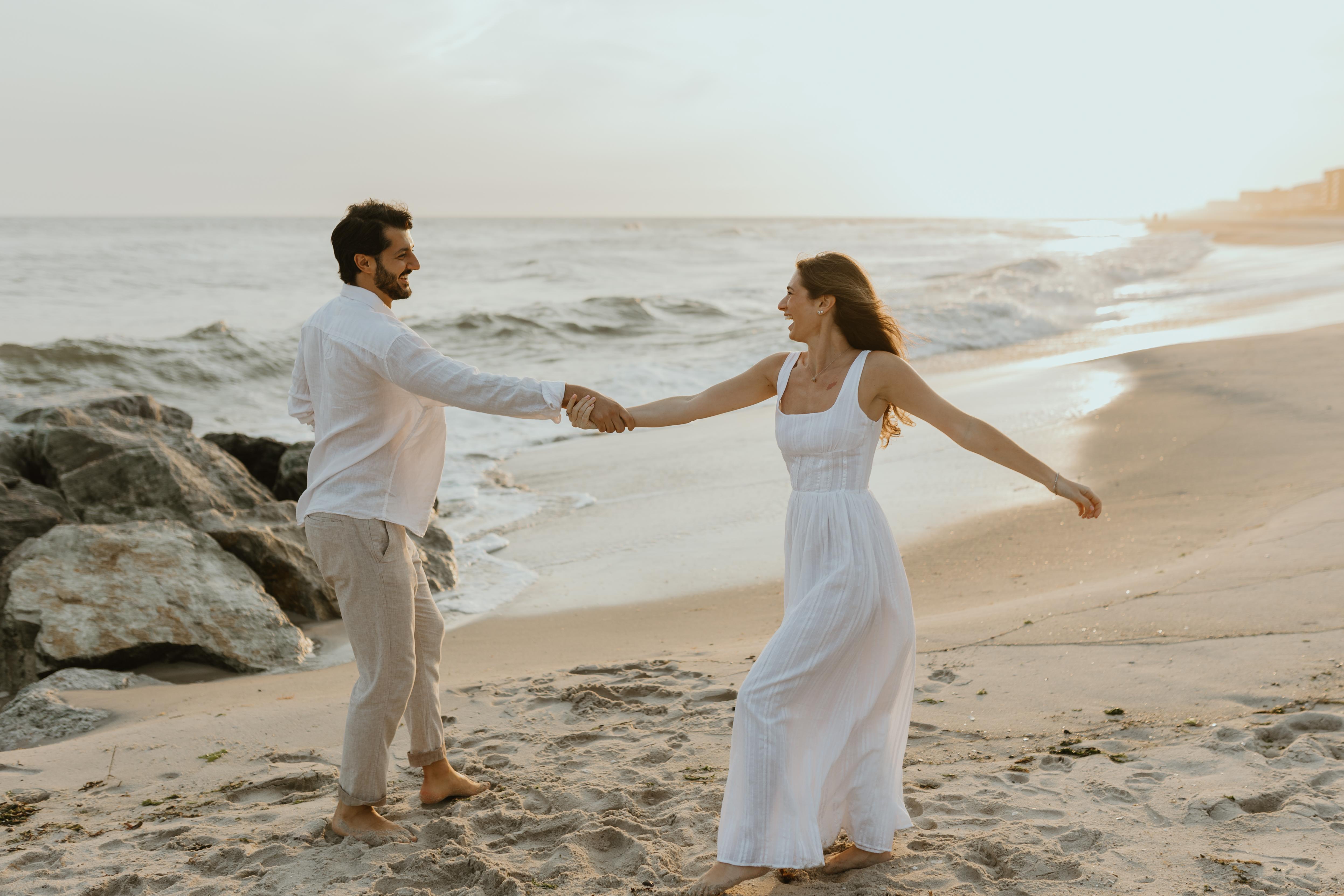 The Wedding Website of Halle Speregen and Yiannis Kefalas