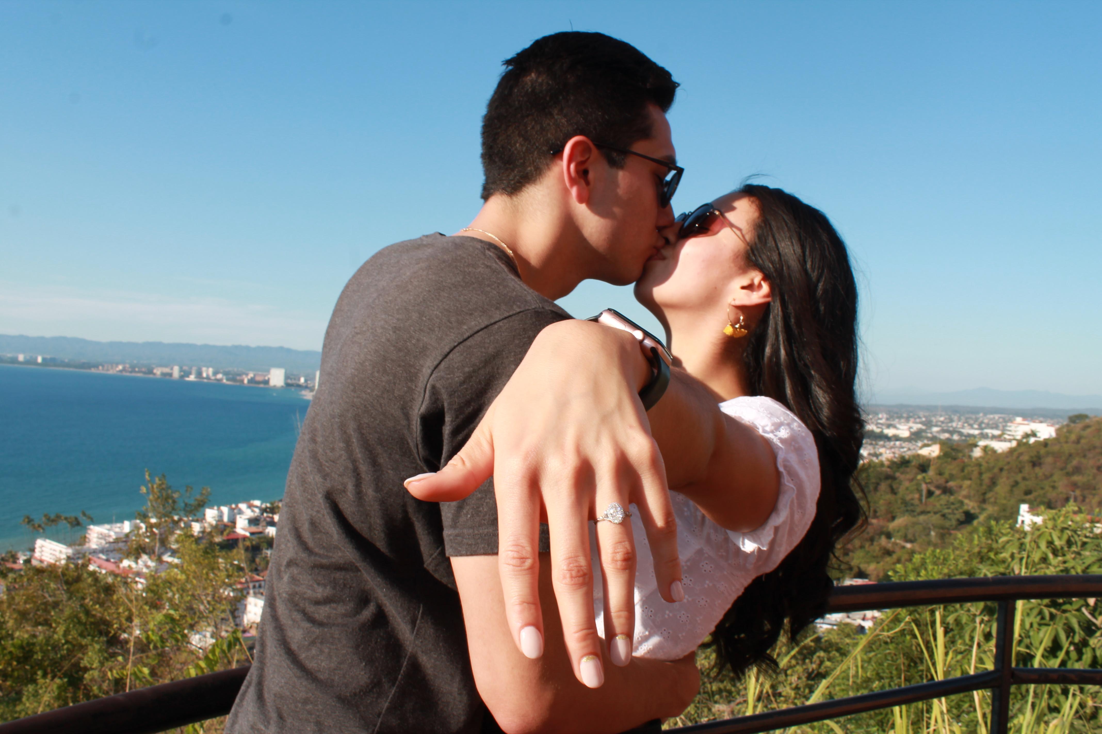 The Wedding Website of Valerie Martinez and Luis Rojas