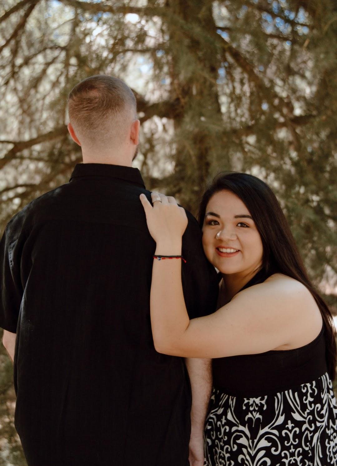The Wedding Website of Reyna Alba and Zachariah Cantrell