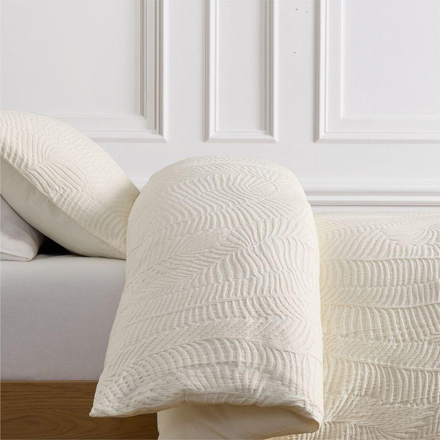 Trailing Fern Matelasse Full/Queen Duvet, White