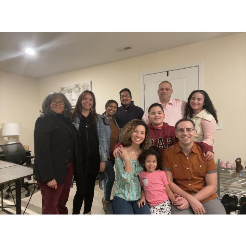 PRIMERA VEZ DISFRUTANDO JUNTOS DE UNA GRAN LASAÑA HECHA POR YARITZA Y CARLOS.
FIRST TIME ENJOYING GREAT LASAGNA TOGETHER MADE BY YARITZA AND CARLOS.