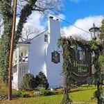 Hunter's Head Tavern