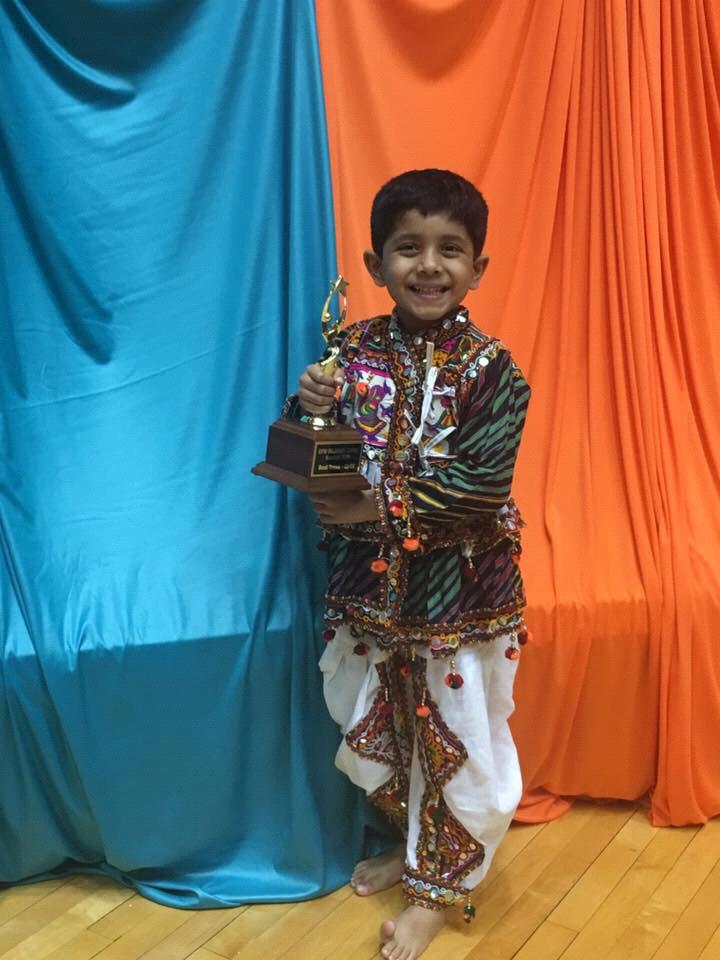 me , Garba and Trophy :D