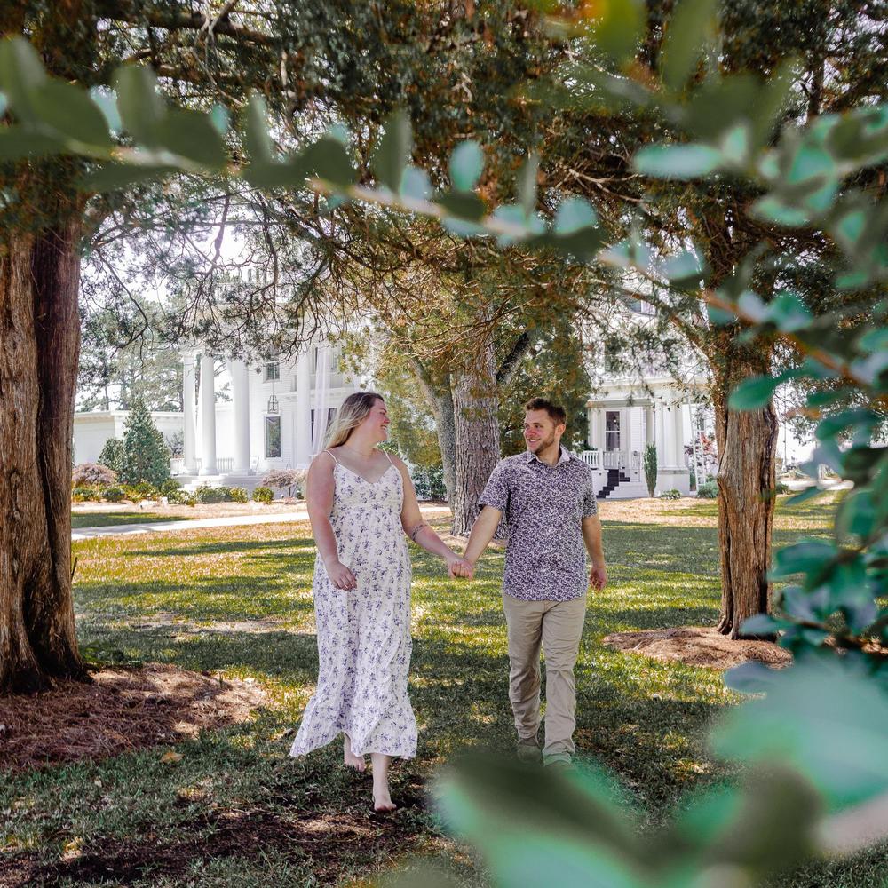 Heather Andrews and Ben Jones' Wedding Website, image size:1000x1000