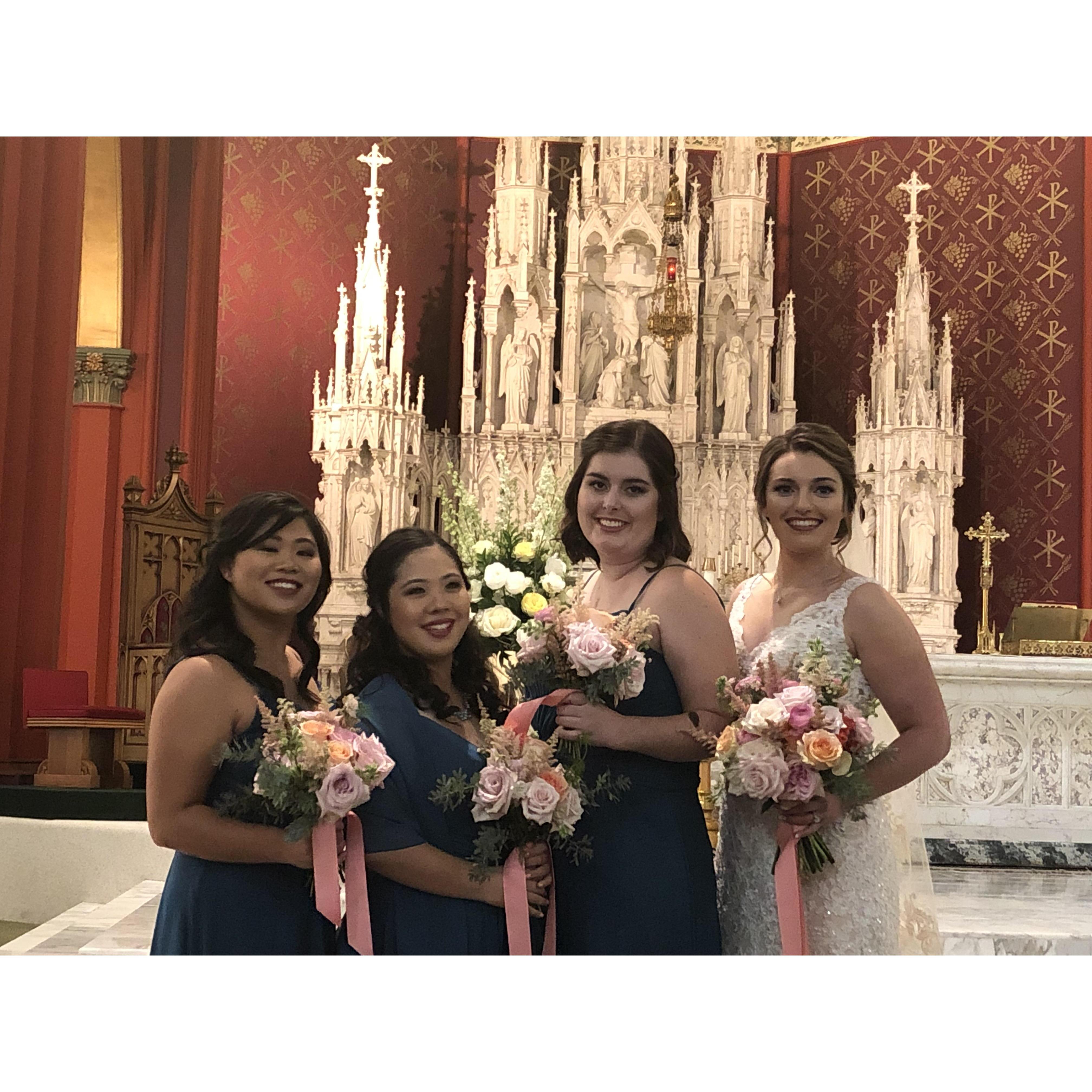 Kalia, Nicole, Katherine, and Jessica at Jessica's wedding in 2018. This year will be Jessica and Trent's 3 year wedding anniversary!
