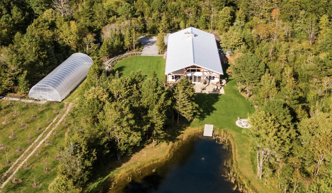 The Wedding Website of Carly Gleason and Christopher McDermott