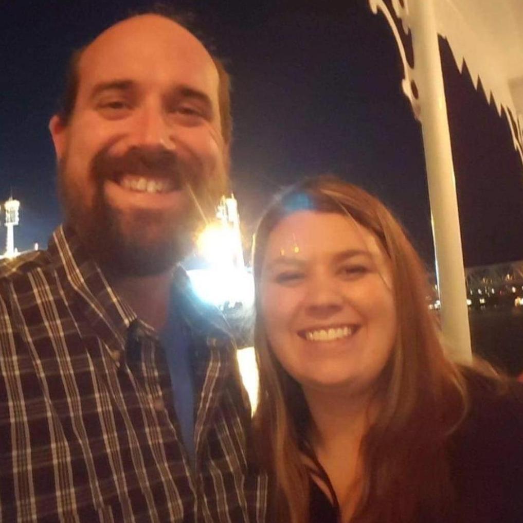 BB Riverboat
September 2016
Jessica gives Eric experiences for his birthday gifts each year. The first year was a dinner and a boat ride!