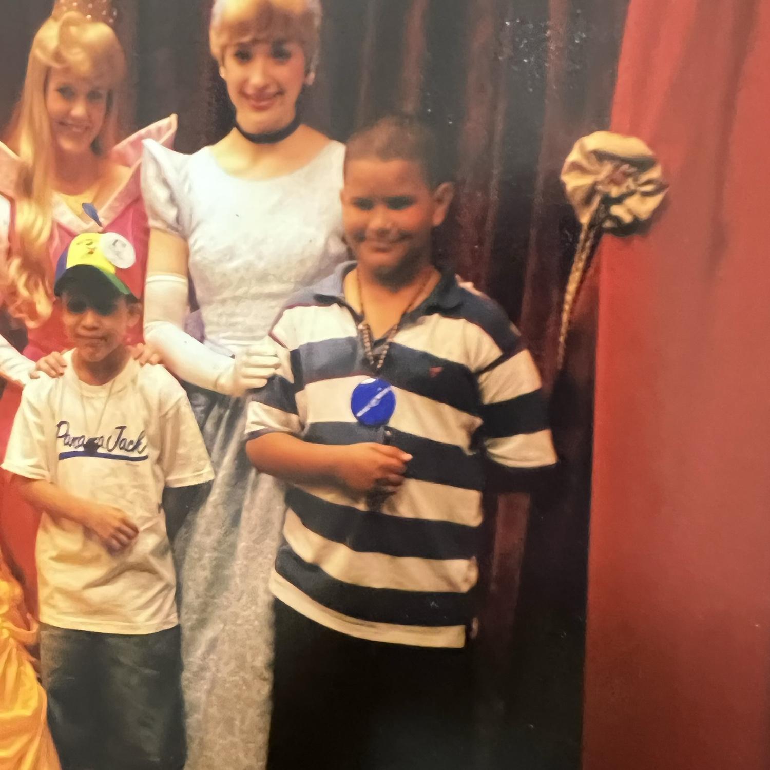 Enjol blushing after a kiss from a Disney princess!🤣❤️