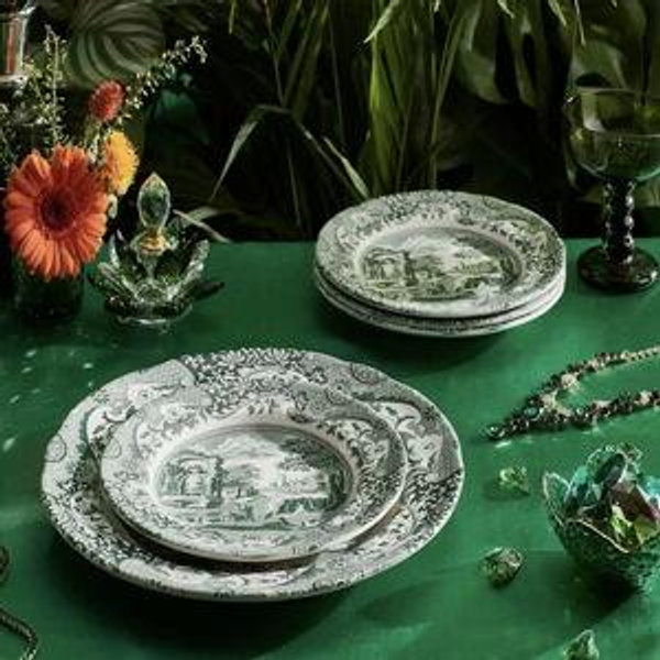 Heritage Green Italian 10.5" Dinner Plates, Set of 4 (Set of 4)