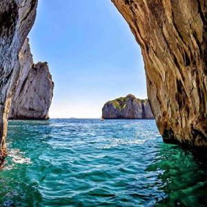 Boat Tour in Italy