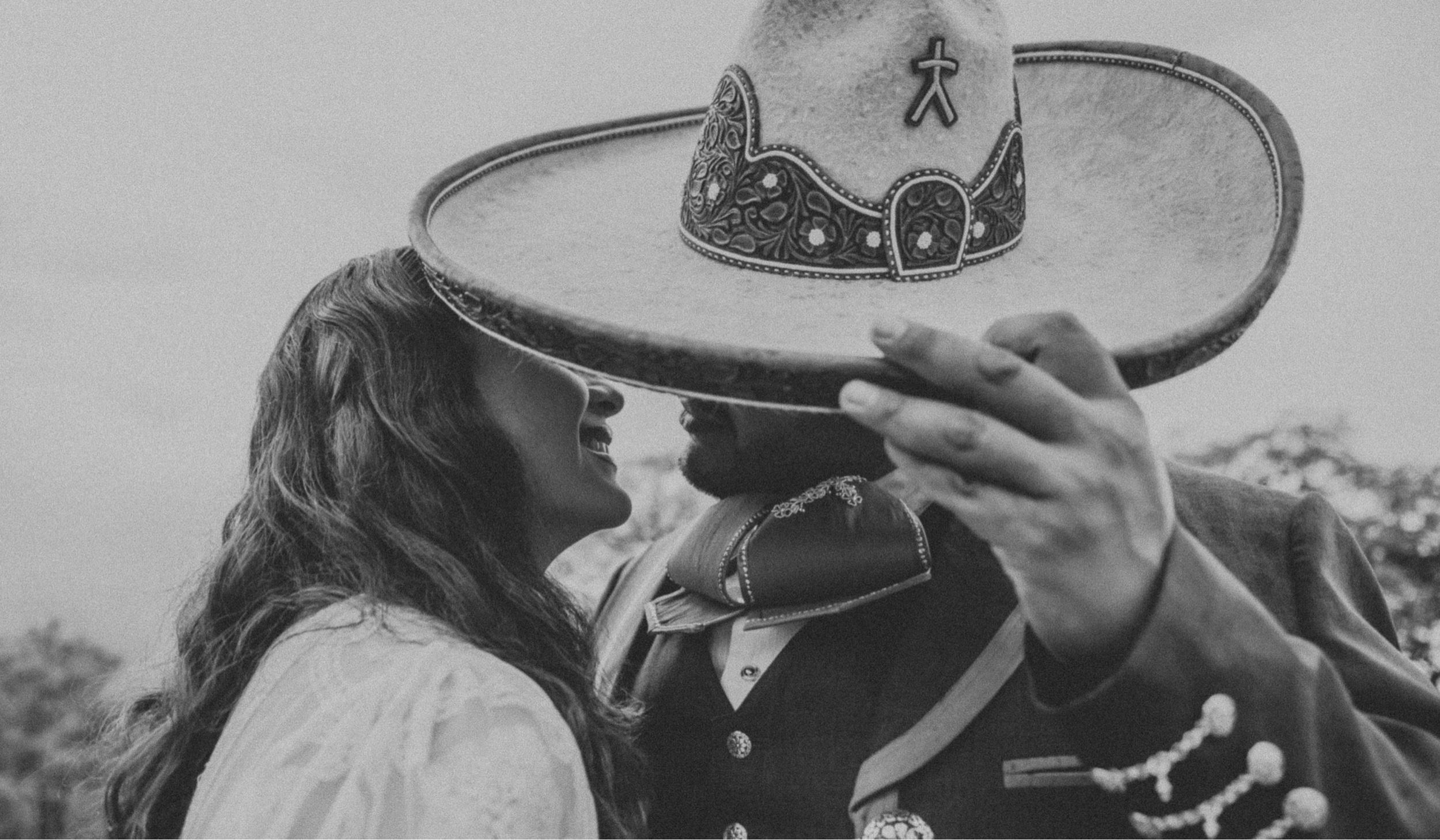 The Wedding Website of Monica Barajas and Silvestre Muñoz