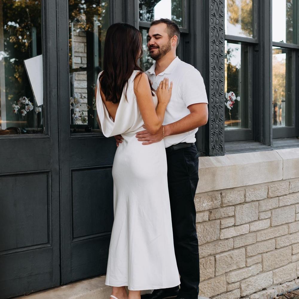 Grace Clifford and Andrew Miller's Wedding Website, image size:1000x1000