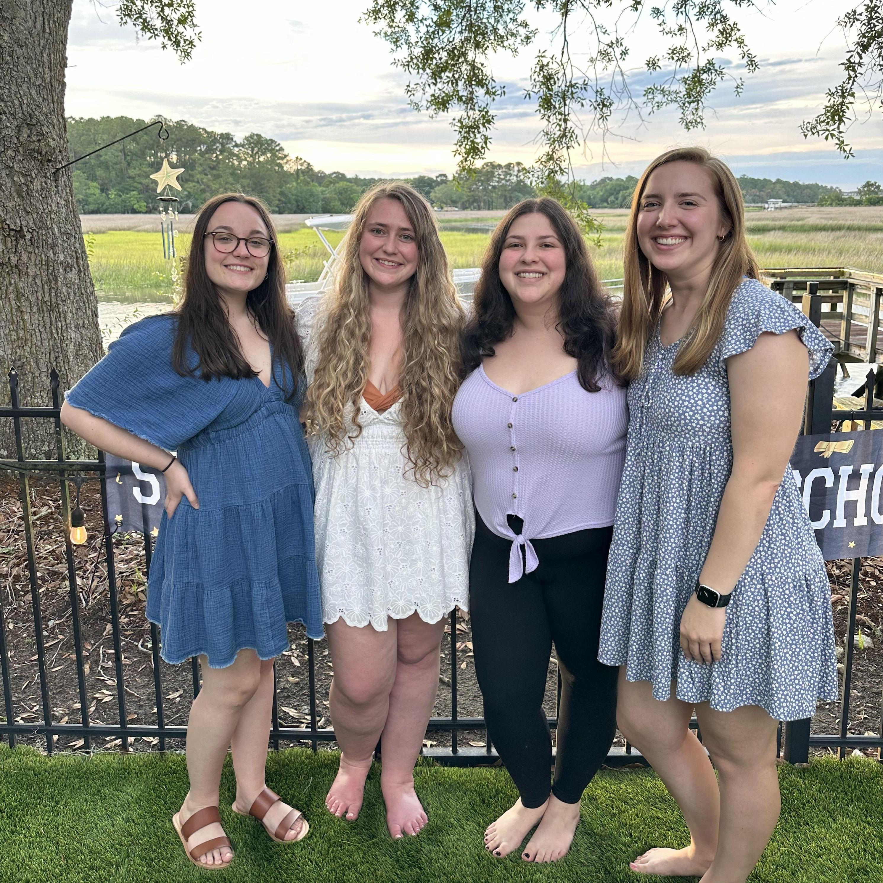 Bridesmaids-to-be 🤵‍♀️