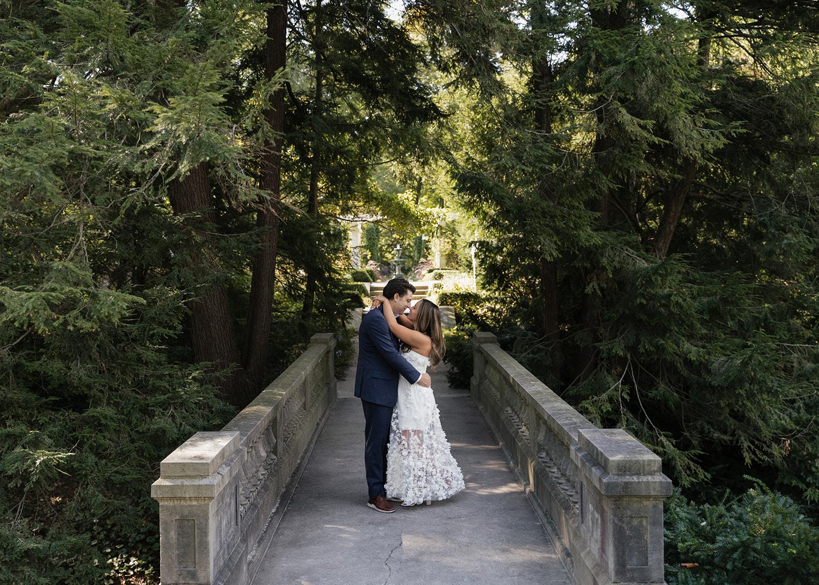 The Wedding Website of Lauren Rossie and Erik Vallow