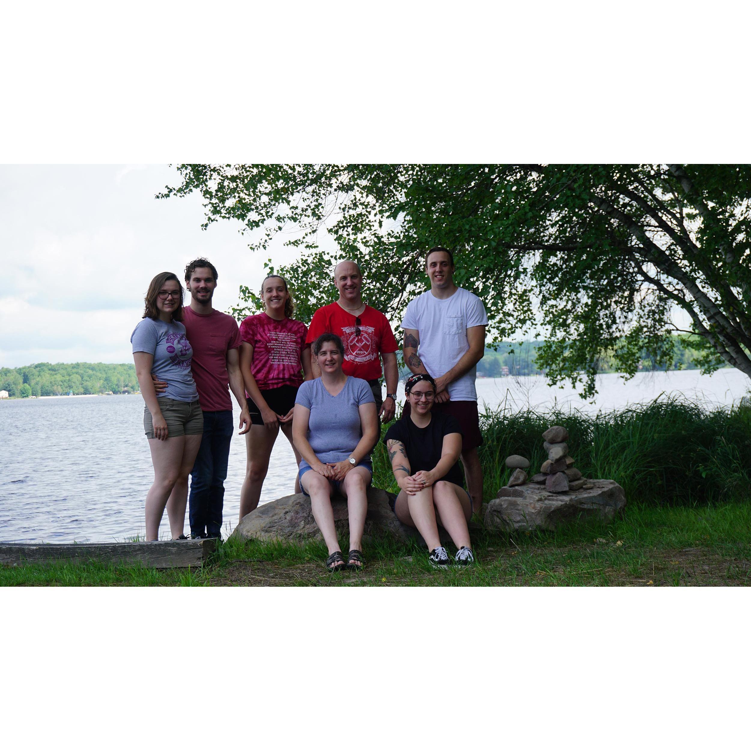 Family photo, Arrowhead Lake, Pensilvania - 2019