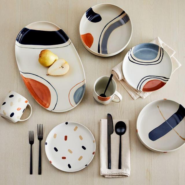 Sway Stoneware Dinnerware (Set of 12)