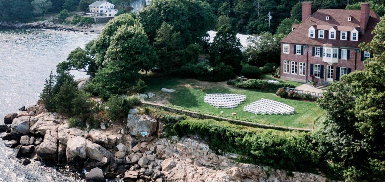 The Wedding Website of Sarah Hall and Samuel Smith