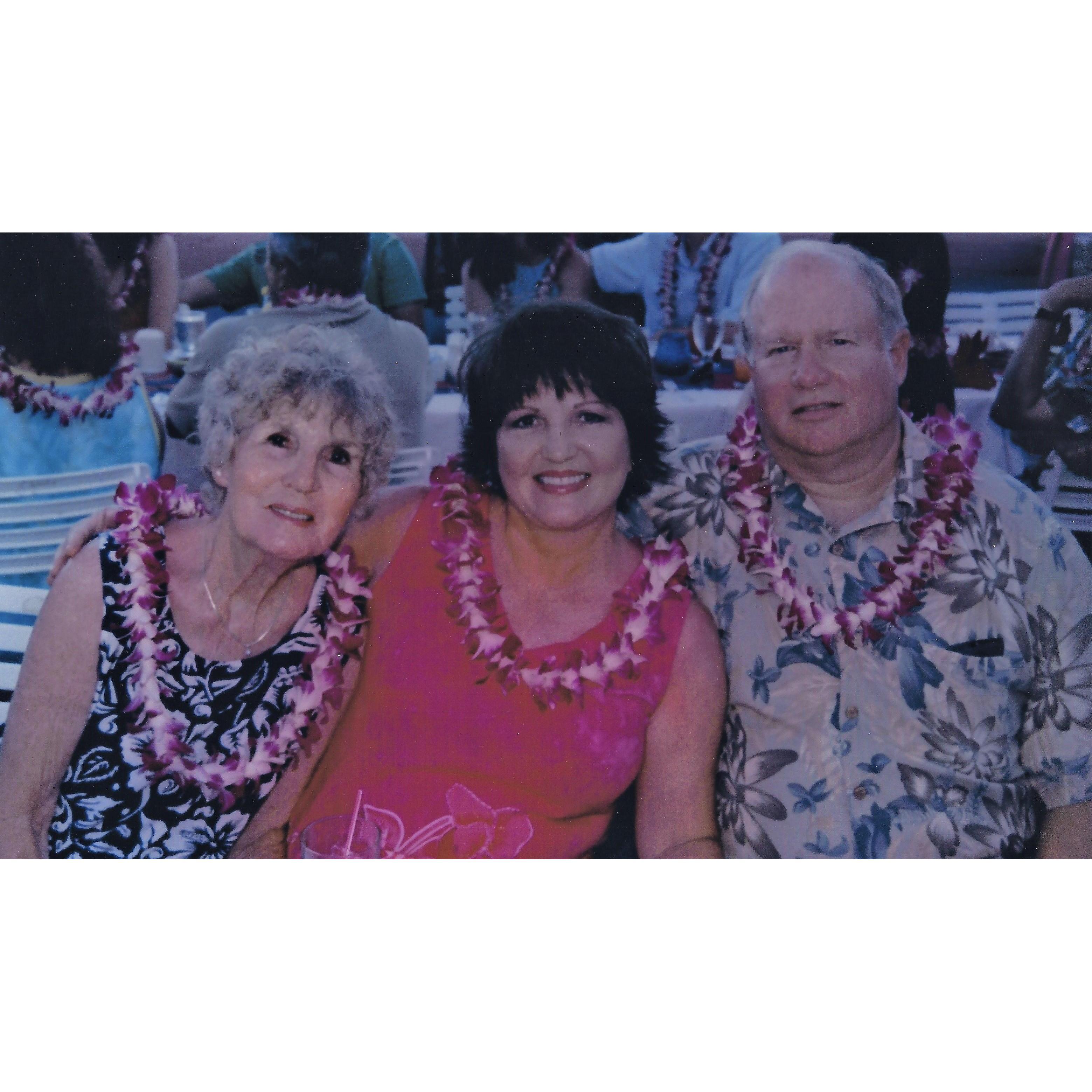 Gran (Jeff's Grandmother), and his parents Penny and Dave. Gran was a kind soul, sweet, and generous. Nothing brought her more joy than having her family together in one place.