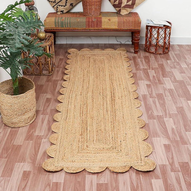 Hand Woven Natural Jute Scalloped Rug, Reversible Boho Entry Area Rugs for Kitchen, Living Room, Farmhouse Indoor Outdoor Decorative Floor-Rug, Bohemian Style Size 2x3 Ft
