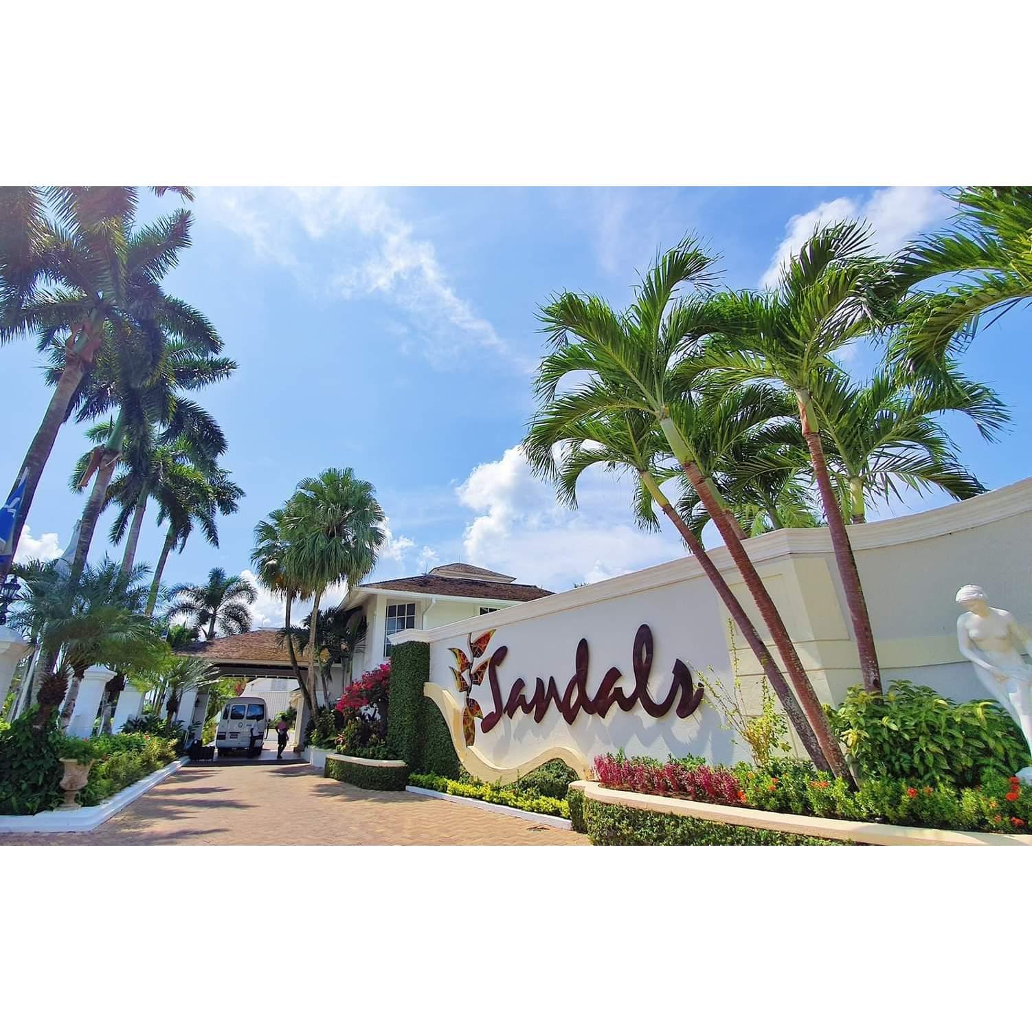 Pull up, check in, and let paradise take over — we can’t wait to share this magical place with you!