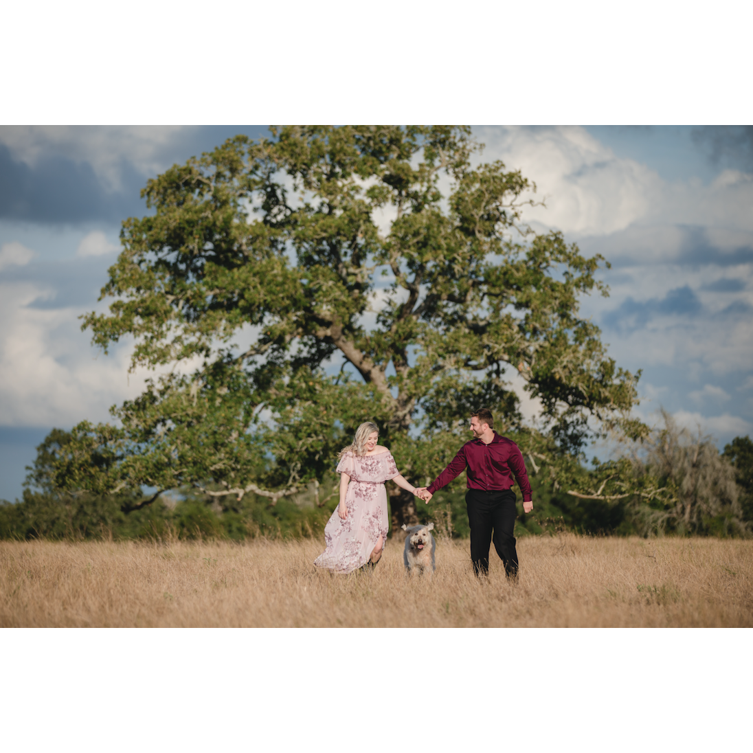 Engagements. Photo credit © Kathlyn Dragna Photography – 979.830.3952