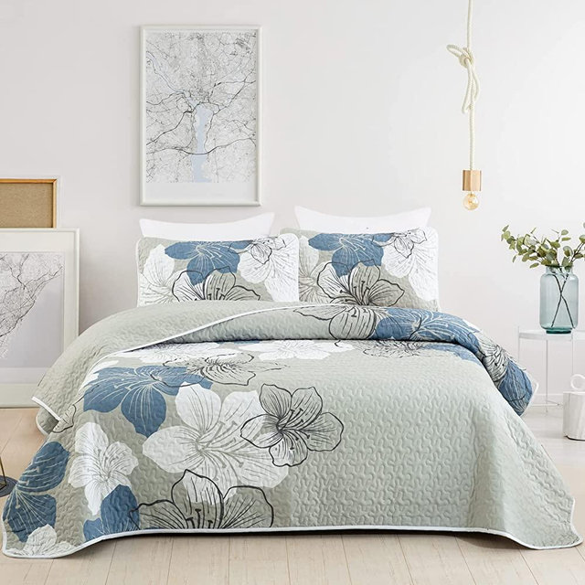 3 Pieces Quilt Set King Blue Floral Pattern Quilt Coverlet Elegant Bohemian Bedspread with 2 Pillow Shams Soft Lightweight Bedding Quilt Set for Adults (Blue, 104"x90")