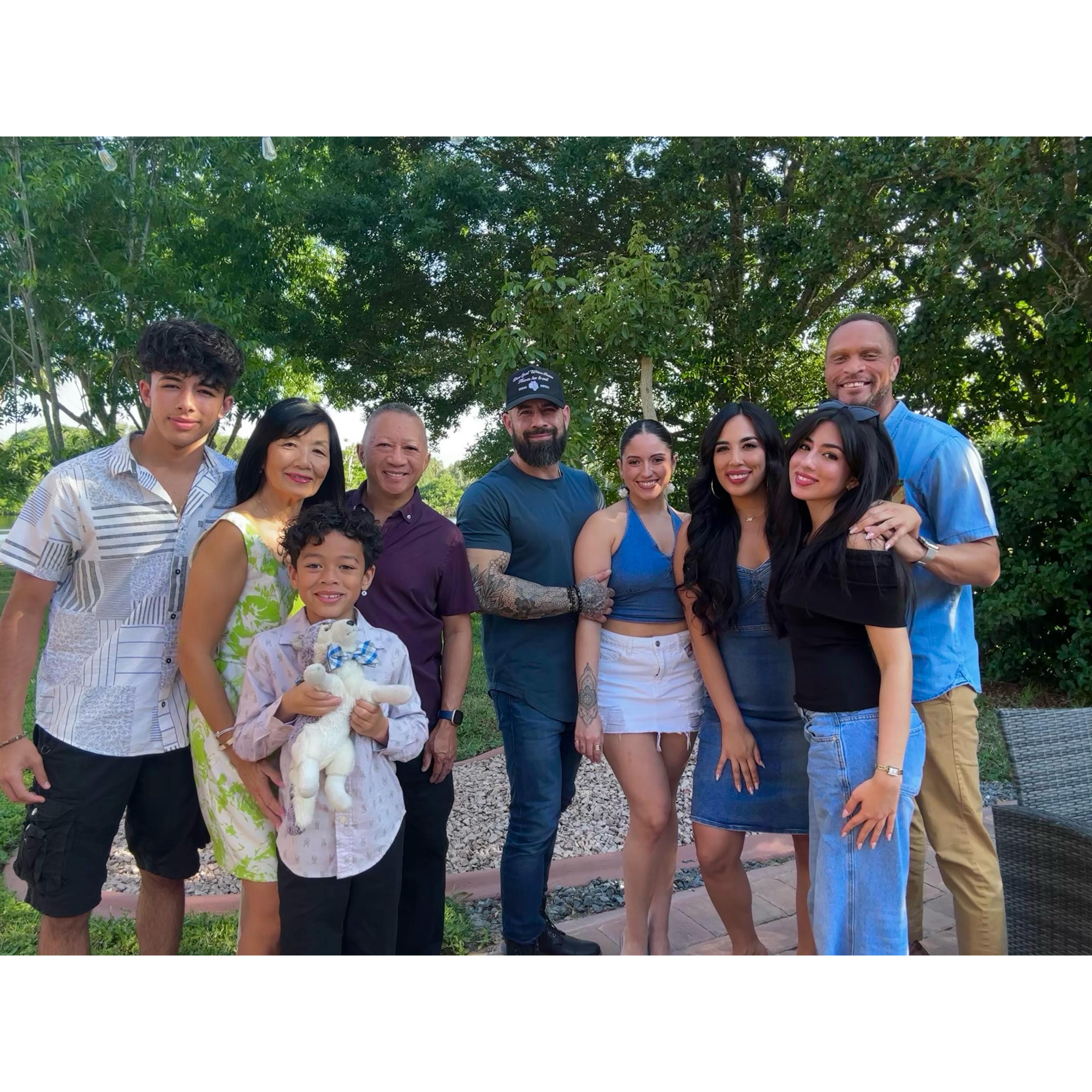 Family love, 2024