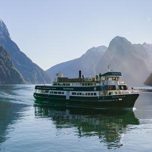 New Zealand Boat Tour