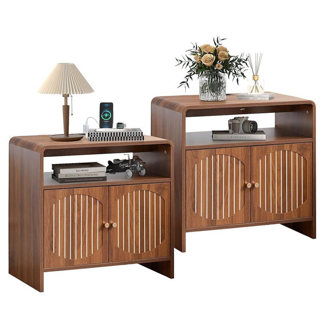 Set of 2 Farmhouse Side Table with Charging Station, Mid Century Modern End Table with Storage & Arched Doors, Wooden Nightstand with USB/Type-C, Curved Side Table for Living Room Bedroom(Walnut)