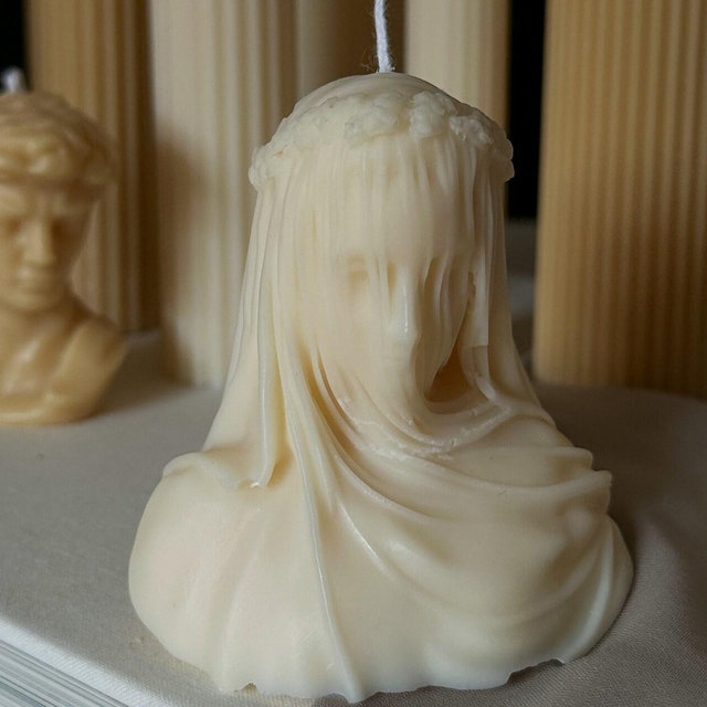 Veiled Lady Candle/Gift Idea/ sculptural candle/ bust candle/ Holiday Gift Idea, soy wax candle, dark academia, fantasy home, Christmas Gift