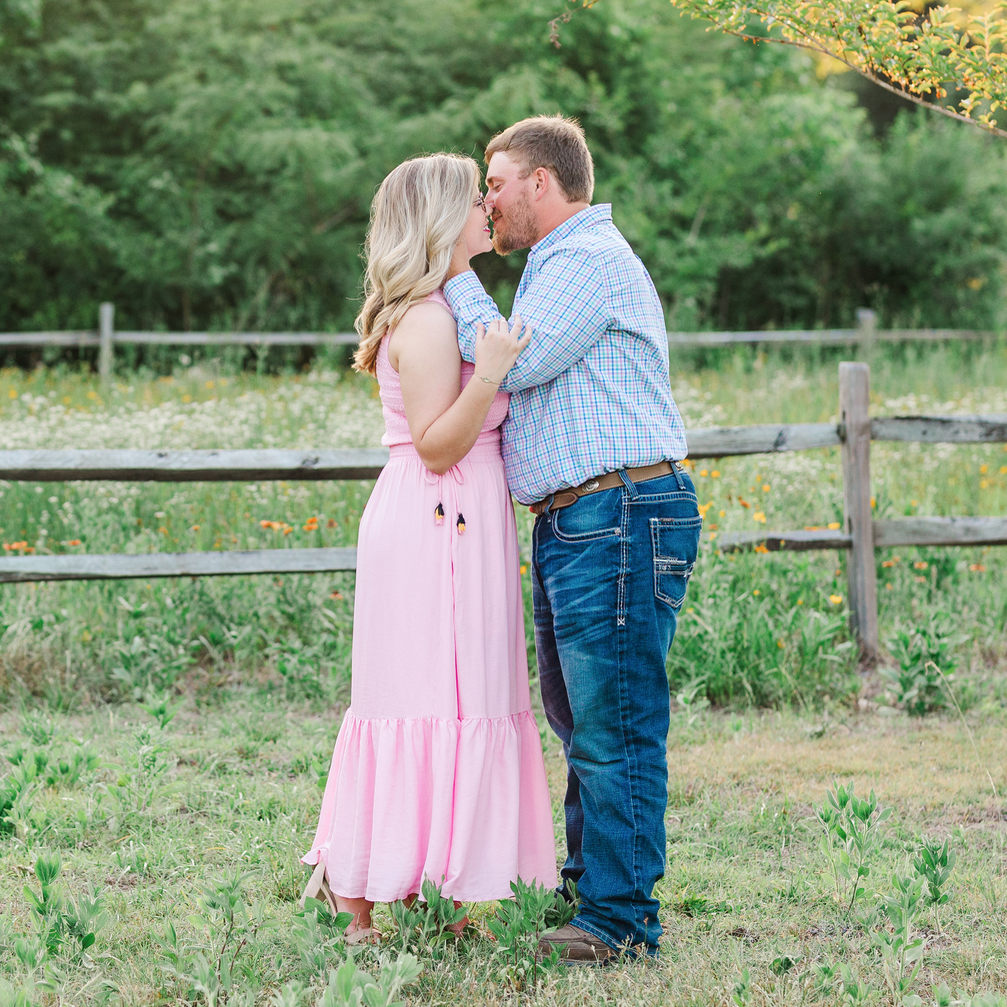 Engagement Pictures!! May, 2021